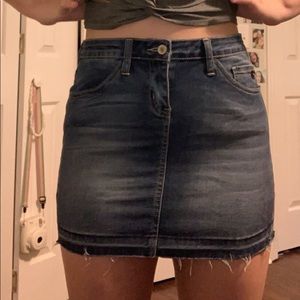 denim skirt